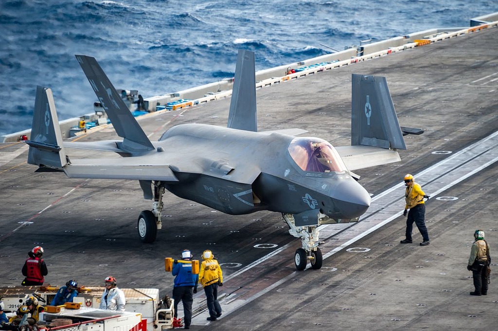 F035c Lockheed Martin F-35C Lightning II - First of its Kind - Aircraft - War ...