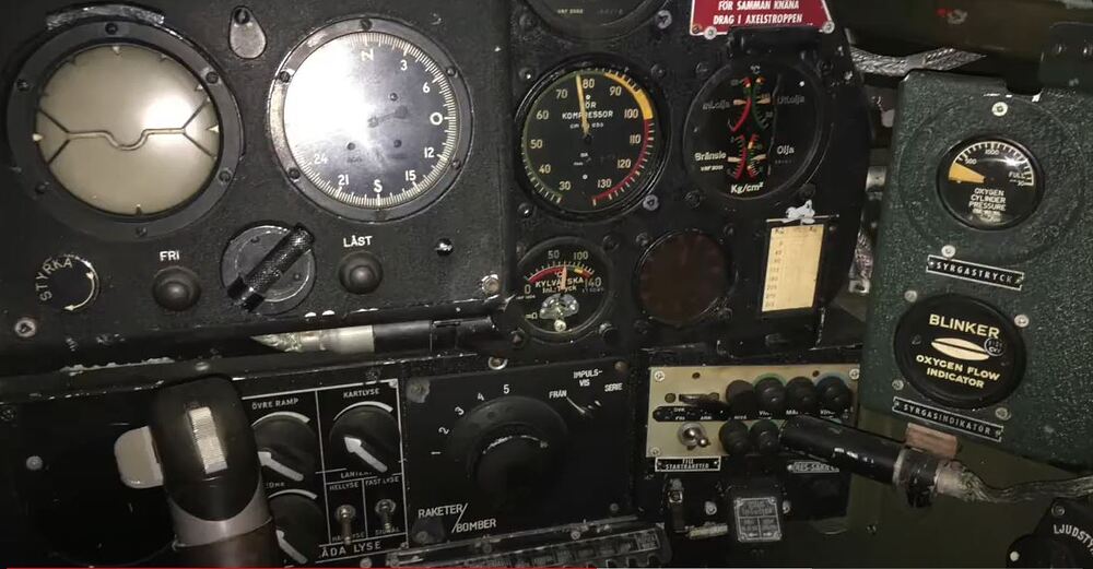 A21A-3 instruments right