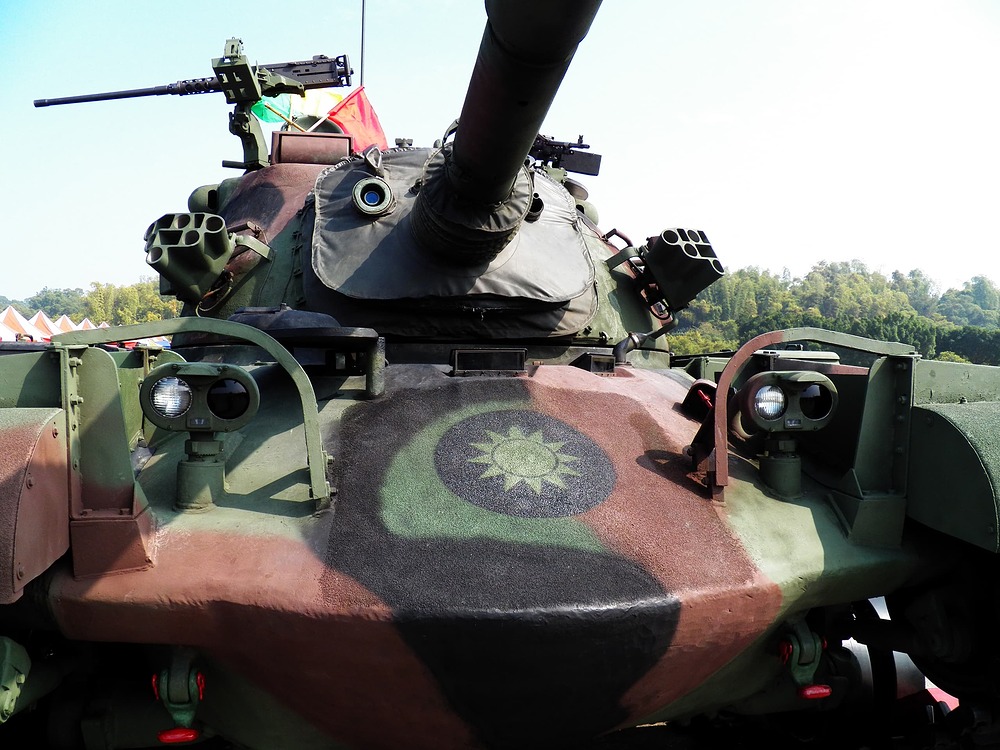 CM-12_Tank_Head_Near_View_20120211