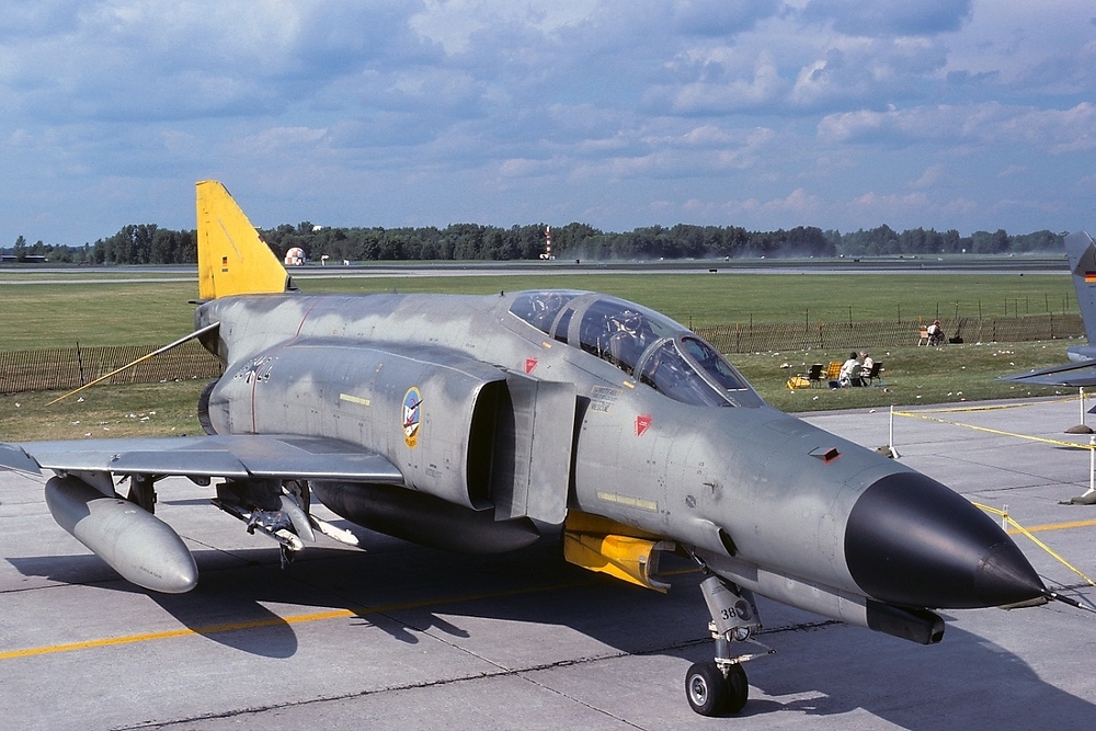McDonnell_Douglas_F-4F_Phantom_II,Germany-_Air_Force_AN1605615