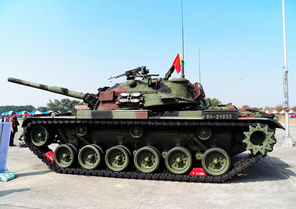 CM-12_Tank_Side_View_in_ROCA_Infantry_School_20120211a