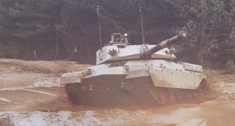 Chieftain 900 7