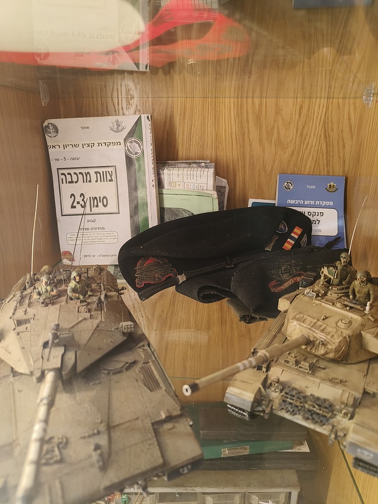 17710851616148075104637462107549