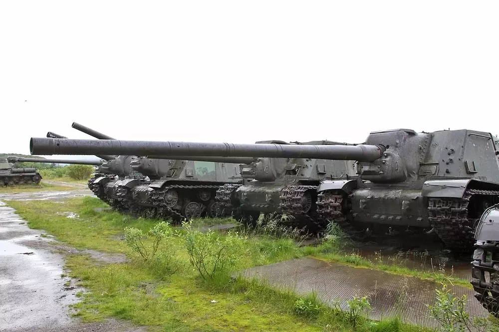 ISU-125 1