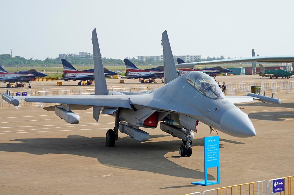 Shenyang_J-16D