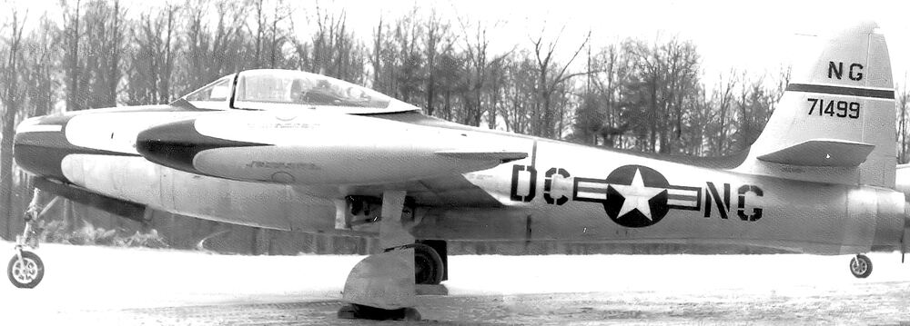 121st_Fighter_Squadron_-_Republic_F-84C-6-RE_Thunderjet_47-1499