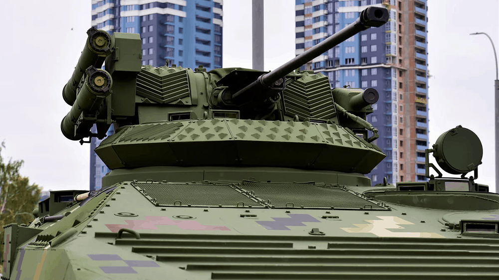 HEMUS-2020_ZhBTZ_BMP-2M with Stilet (1)