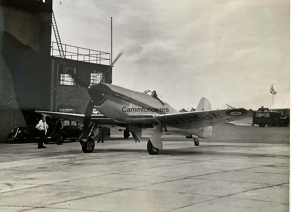 Hawker Fury I VP207 1