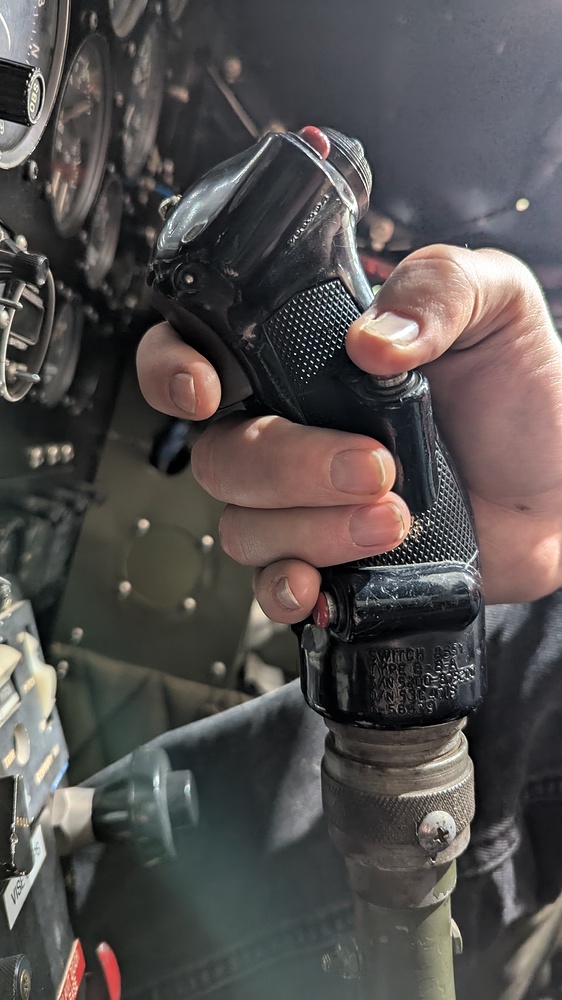 PXL_20251120_213332417