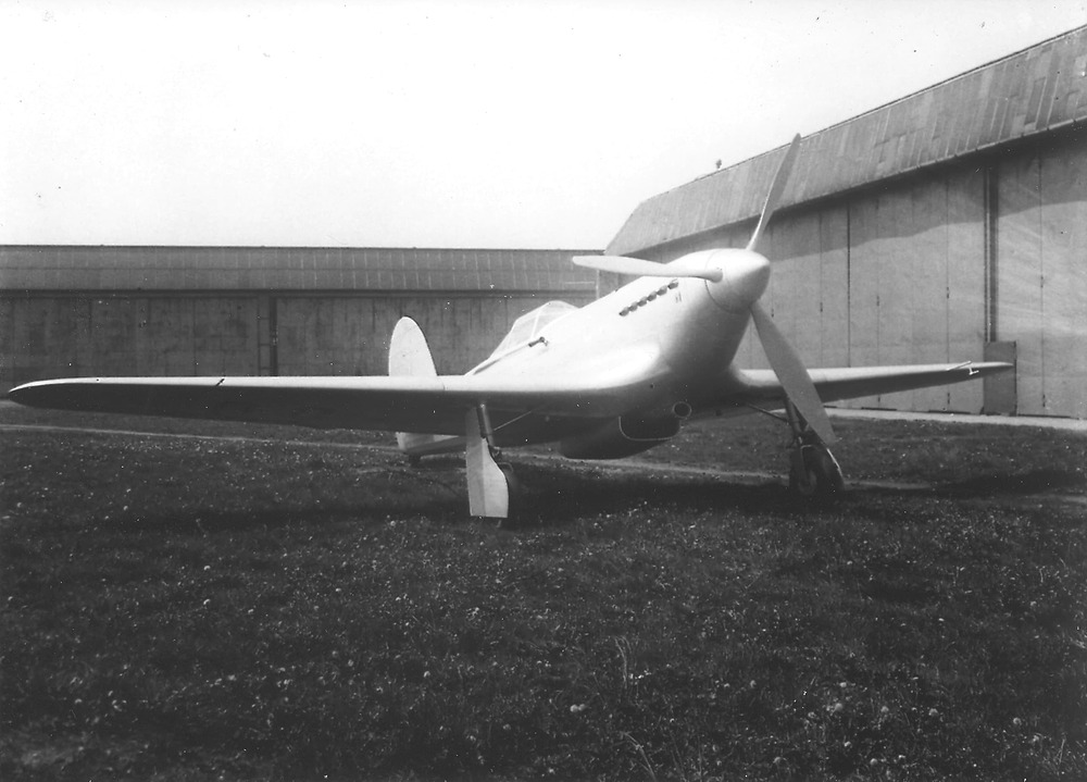 R38 front right4