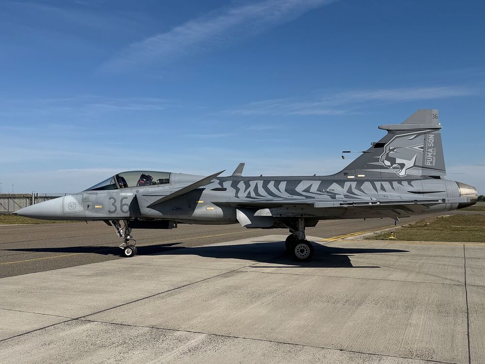 HuAF-JAS-39C-Gripen-serial-36-with-puma-inspired-NATO-Tiger-Meet-2026-markings-HuAF-101st-TAS