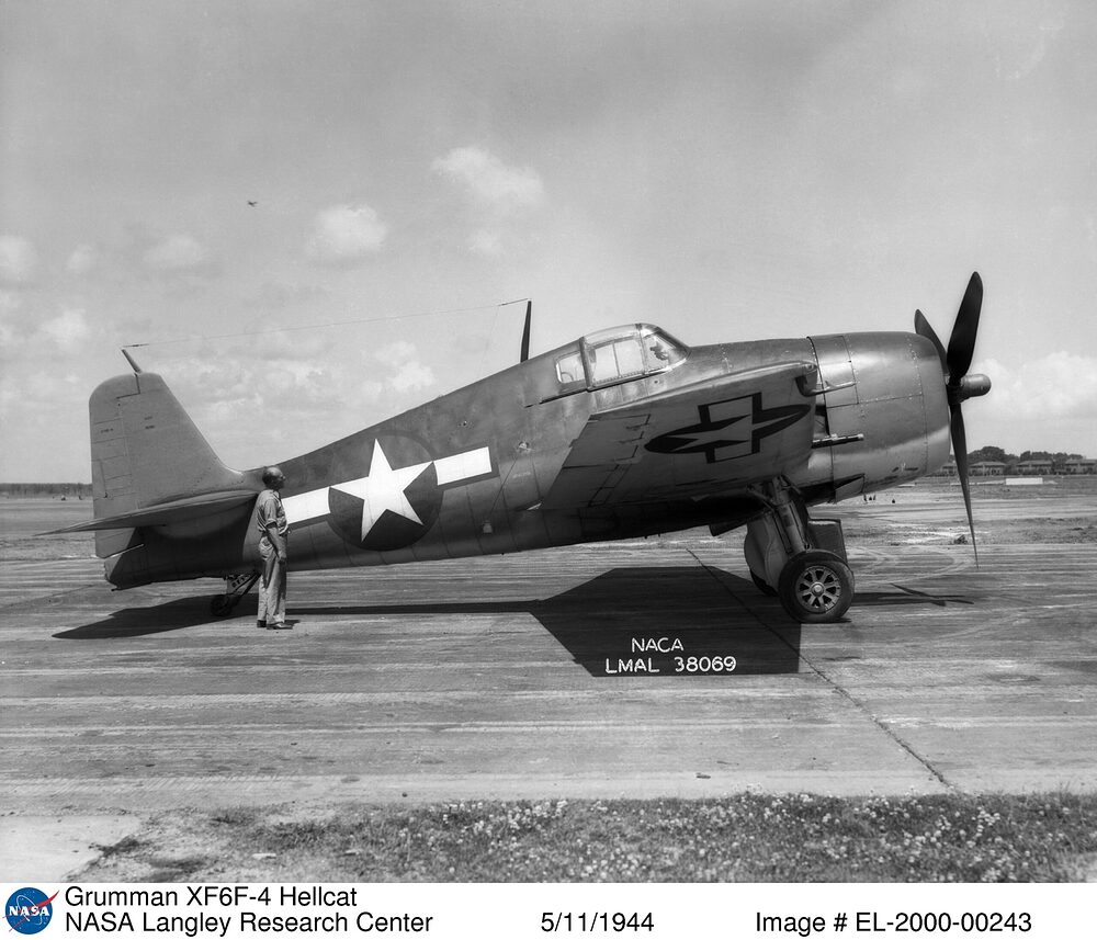 Grumman-XF6F-4-Hellcat-Bu.-No.-02982-at-NACA-Langley-Field-11-May-1944