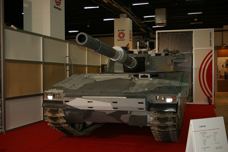 CV90120_MSPO_2007_2