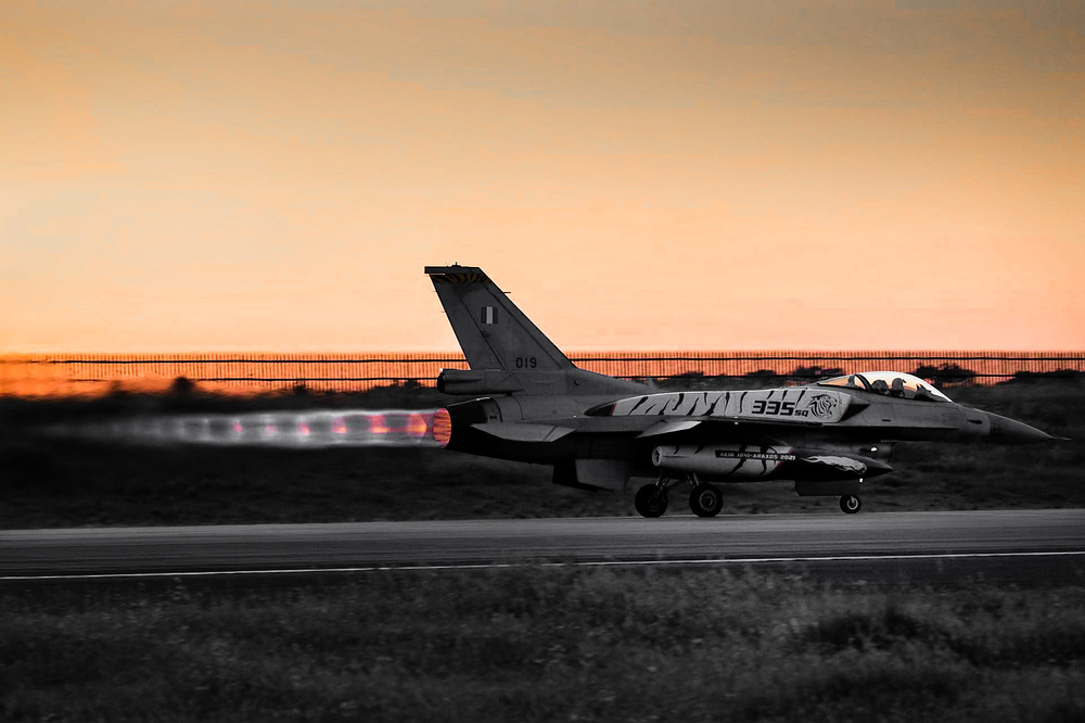 f-16_fighting_falcon_31