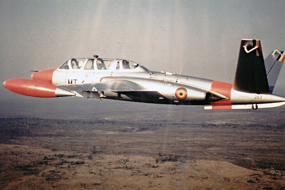 MT06_in_flight_col_ebay