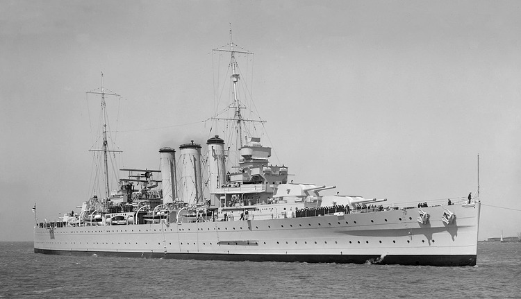 HMAS_Australia_Oct_1937_SLV_straightened