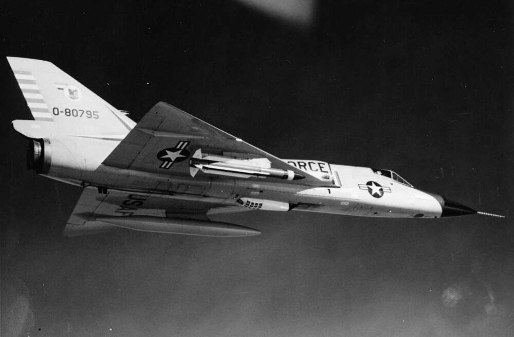 AGM-78_on_F-106A