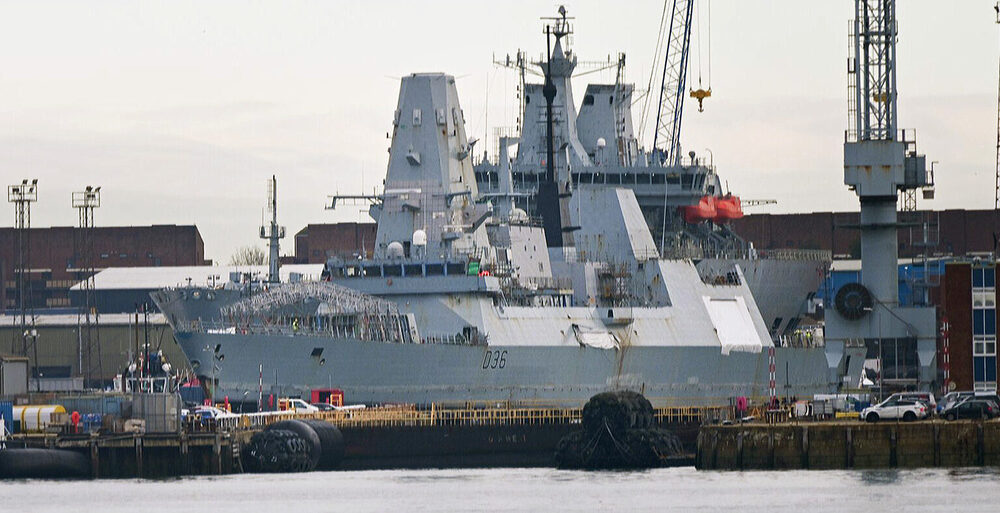HMS-Defender-3-basin-1536x788