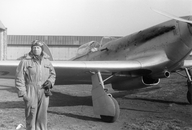 R.38 8c