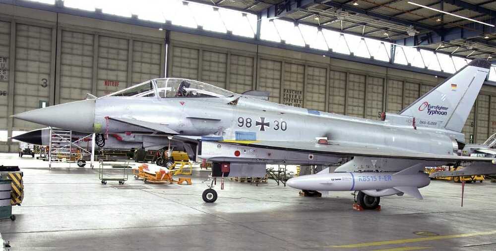 Alemania EF-2000 DA-5 con misil antibuque RBS-15