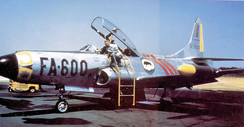 46th_FIS_Lockheed_F-94C-1-LO_Starfire_51-13600