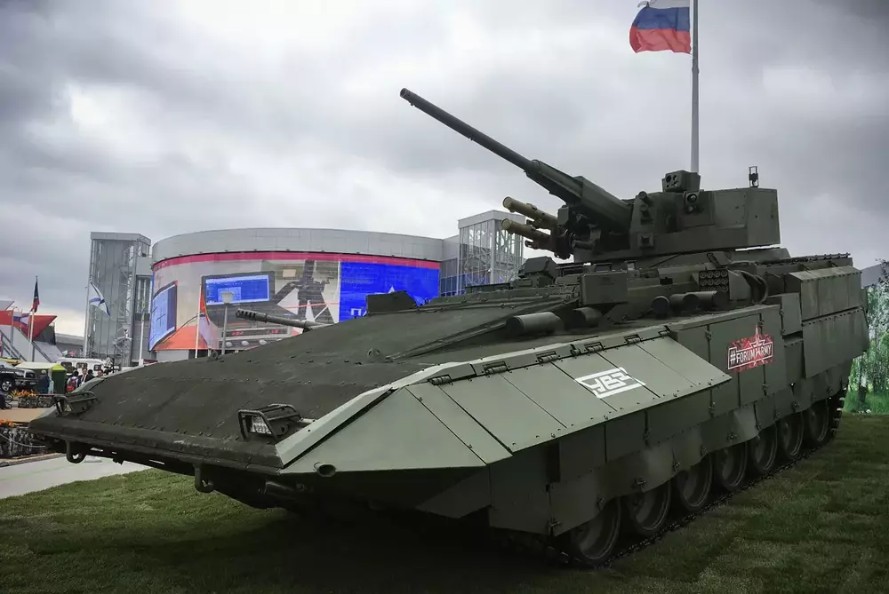 1084475-russian-tank
