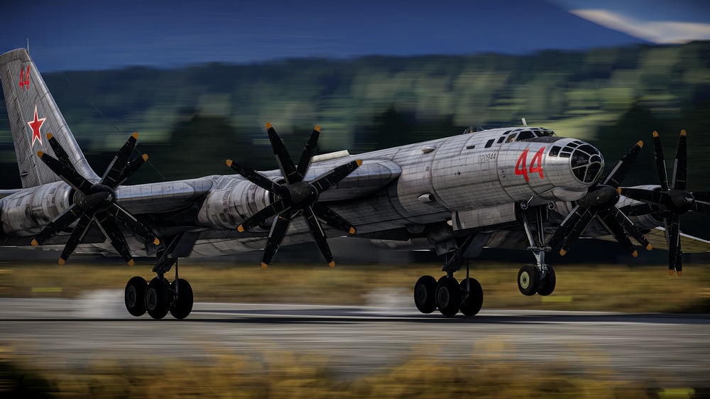 Tu-95M rotors off