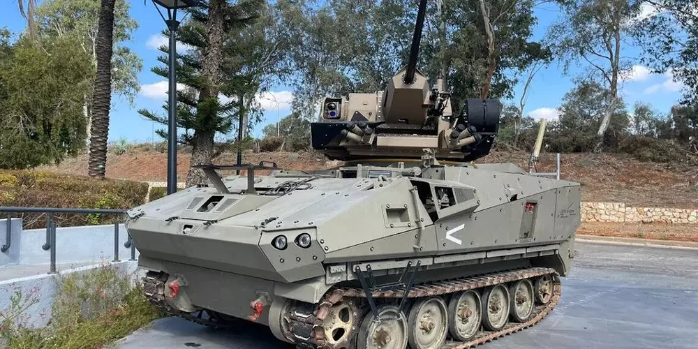 upgraded-m113-vehicle-with-a-2mk30ut-30mm-turret-by-elbit-v0-lpsgcirgbvrf1.jpg