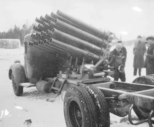 the-reserveldrörsvagn-fm-43-a-truck-with-20-recoilless-10-v0-ax980ptilged1