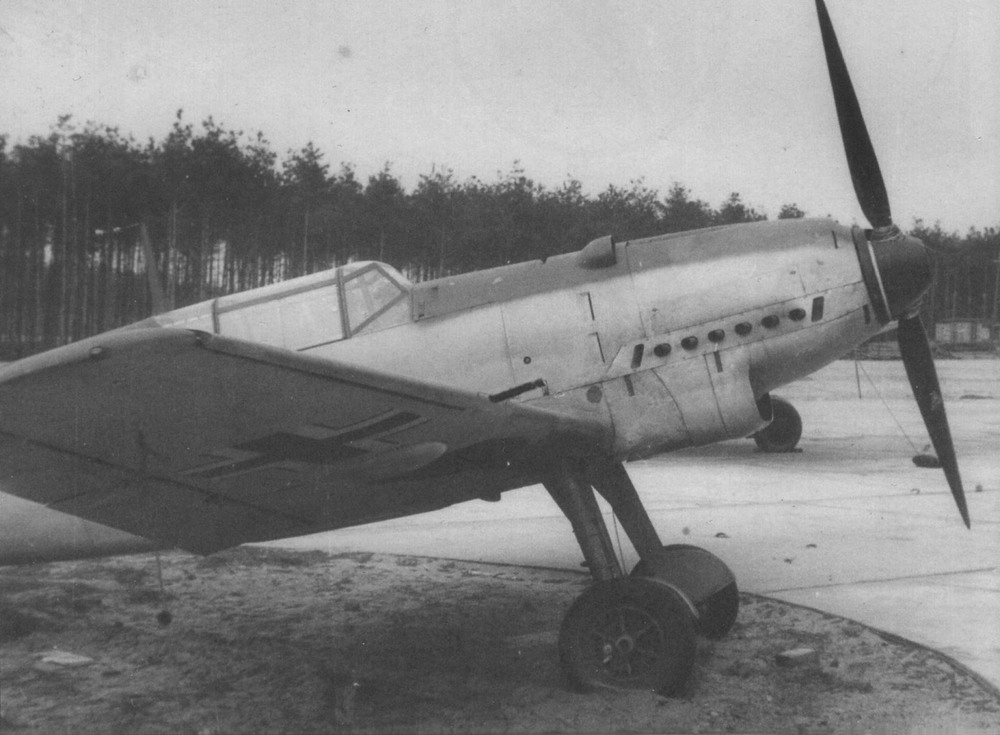 Messerschmitt-Bf109C-3-right