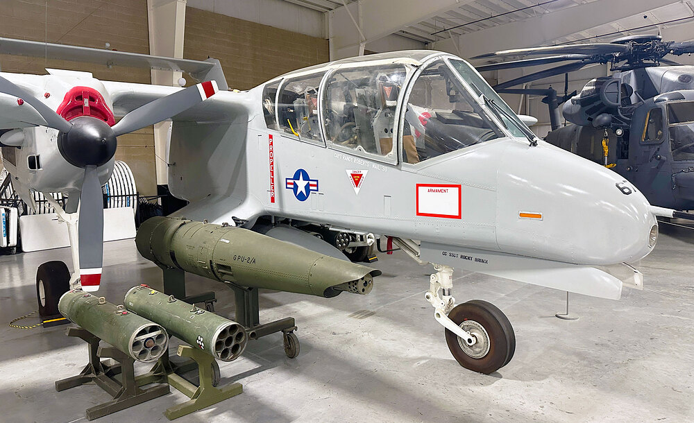 BM_North-American-OV-10A-Bronco_4_mod