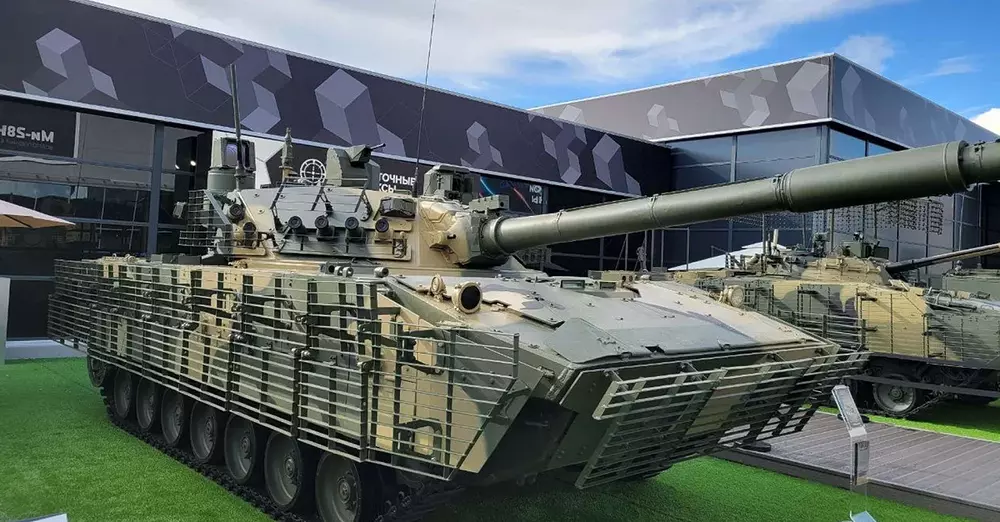 Rostec_showcases_new_Sprut-SDM1_light_tank_with_upgraded_armor_kit_at_Army-2024_925_001-5068cd9e