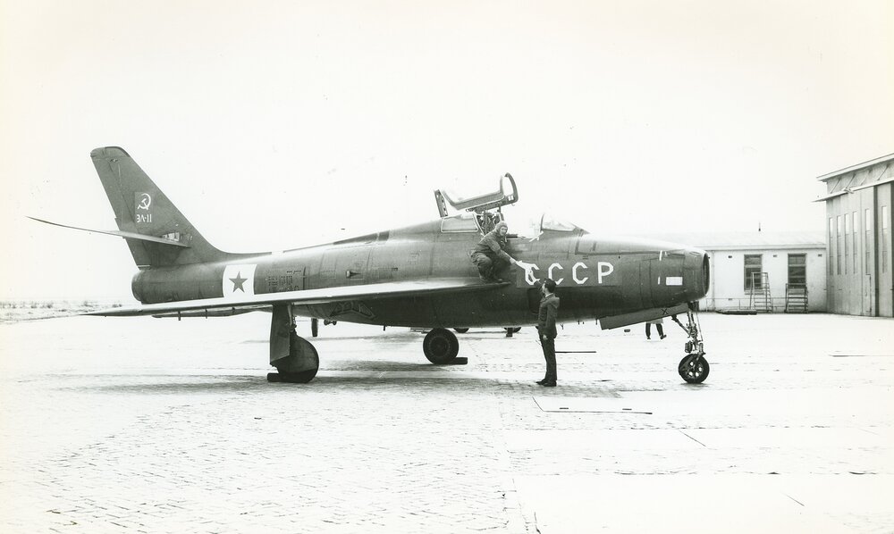 Avril-Skaya 1-4-66