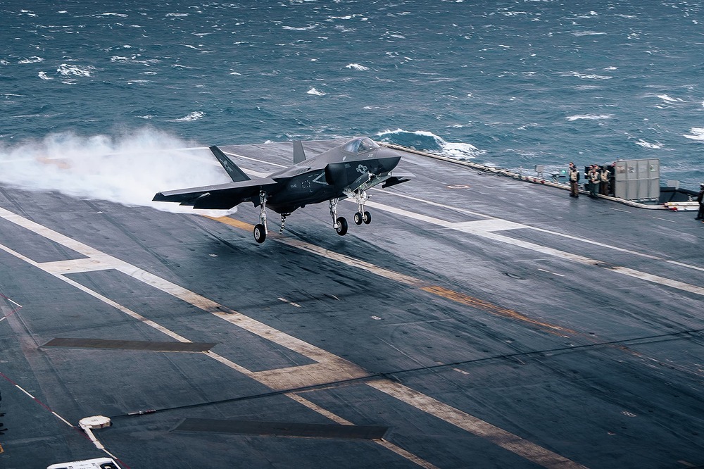 VFA-147 F-35C lands on USS George Washington