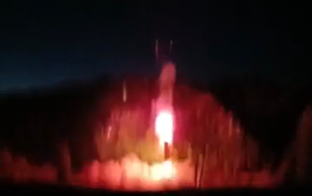 Screenshot_2025-11-15-01-56-40-266_com.miui.mediaviewer-edit