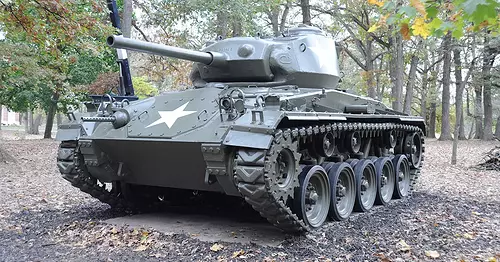 M24-CHAFFEE-TANK