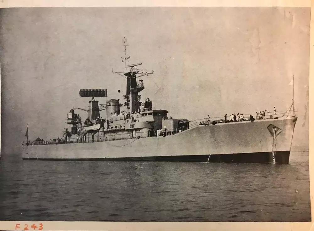 ins-nilgiri-f33-the-first-major-warship-to-be-built-in-v0-bn0xkgcofvhe1