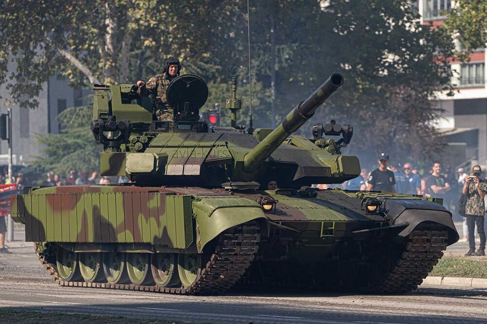 Serbia_debuts_new_M-84AS3_tank_to_counter_modern_anti-tank_weapons_925_001-fc438b57