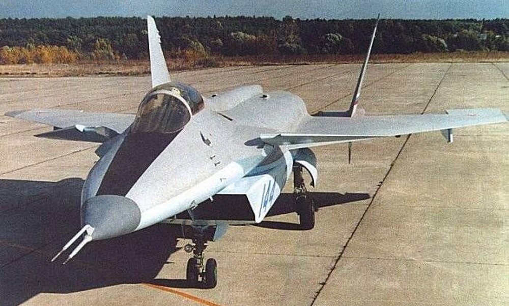 mikoyan-mig-144-the-certified-soviet-story-of-russias-first-gen-v-fighter-prototype_5