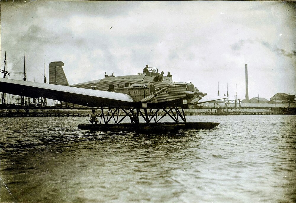 junkers-k-30-r42-ab-1926-27-im-betrieb.-23-von-total-30-k-30-unter-der-typenversion-r-42-an-die-udssr-1~2