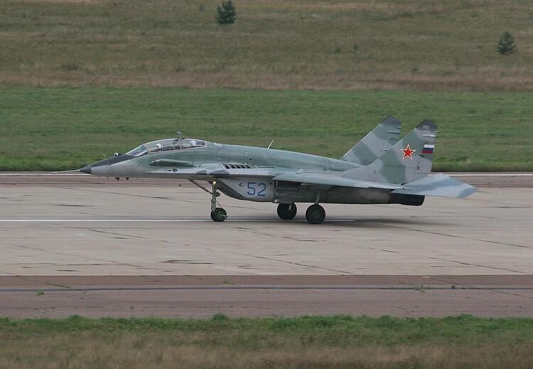 the-fulcrum-stung-by-a-bee-mig-29ubt-album-v0-vrsbclo3bhte1