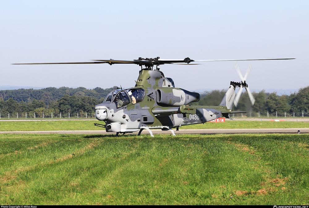 0486-czech-air-force-bell-ah-1z-viper_PlanespottersNet_1489407_bd4f03d7e2_o