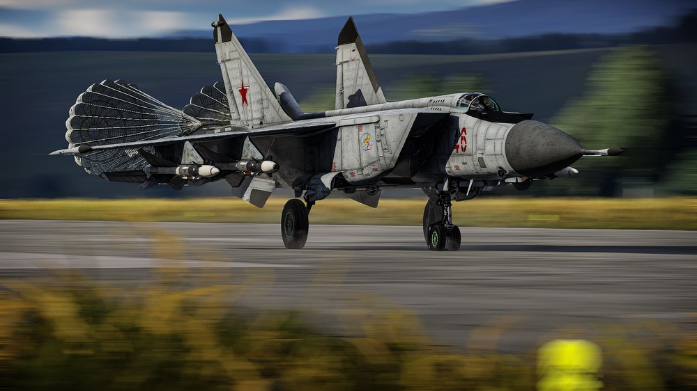 MiG-25PD - chute