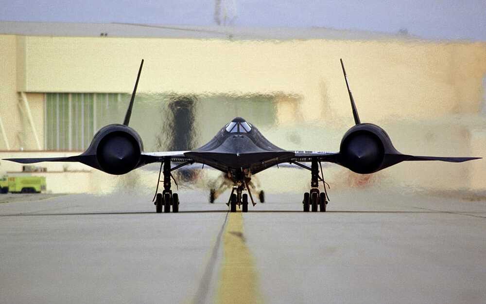 lockheed-martin-sr-71-blackbird-4