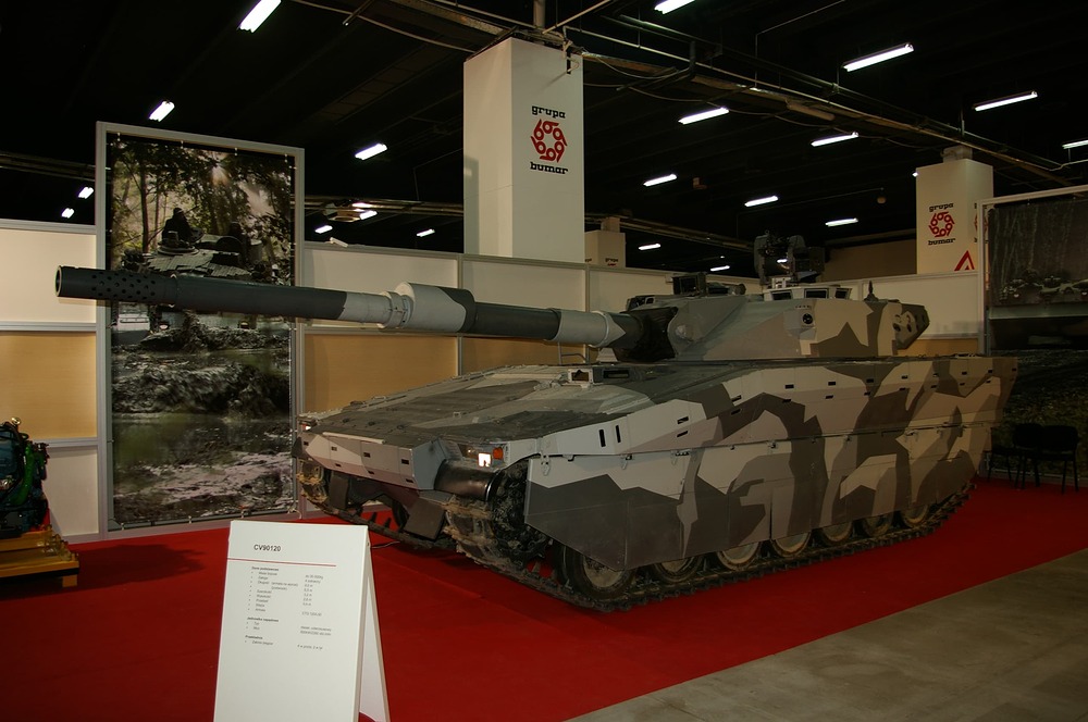 CV90120,_MSPO_2007,_photo_2
