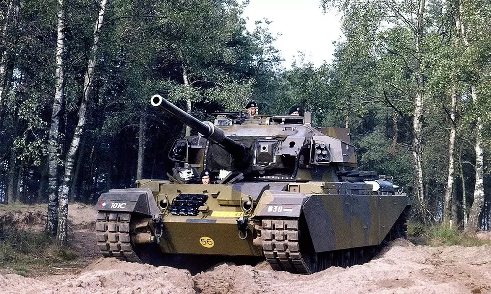 when-the-dutch-army-was-considering-buying-the-leopard-1-v0-r9vi5zhs2d8b1