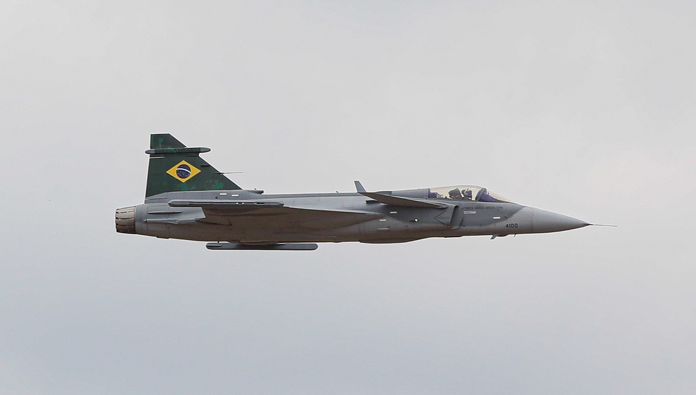 Brazilian_Gripen_F-39E_(cropped)