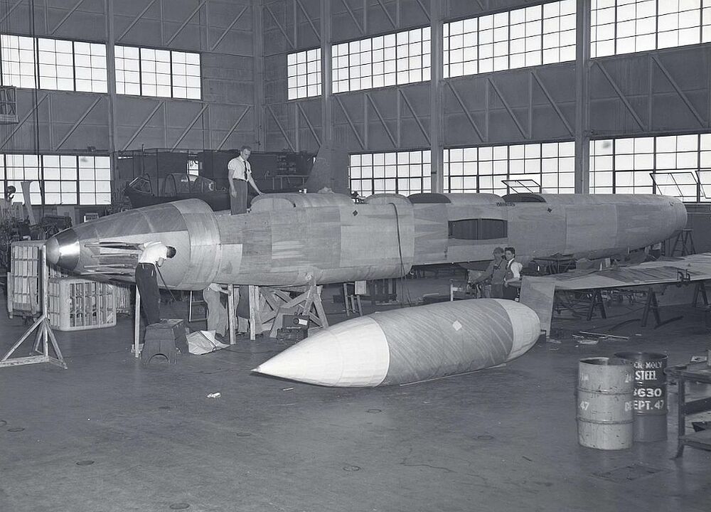 Curtiss-Wright_XF-87_Blackhawk-mockup-2