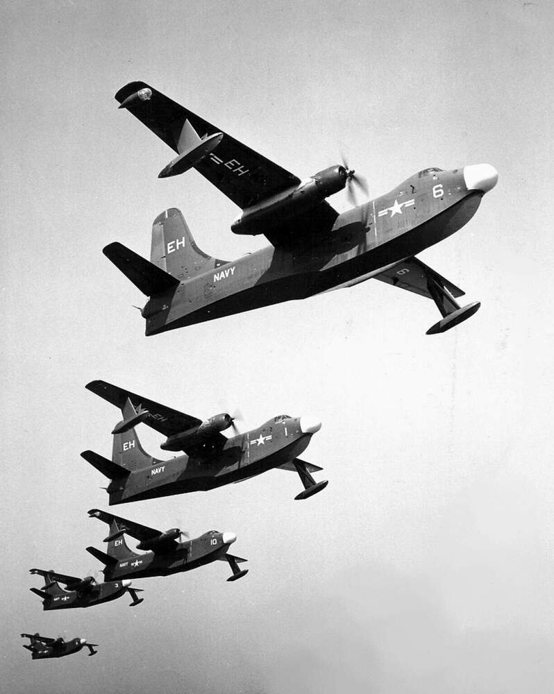 Martin-P5M-1-Marlins-of-VP-56-in-flight.-1226x1536