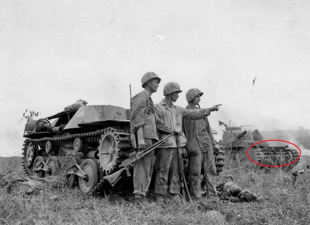 Japanese_Type_97_and_Type_95_tanks_and_marines_Saipan